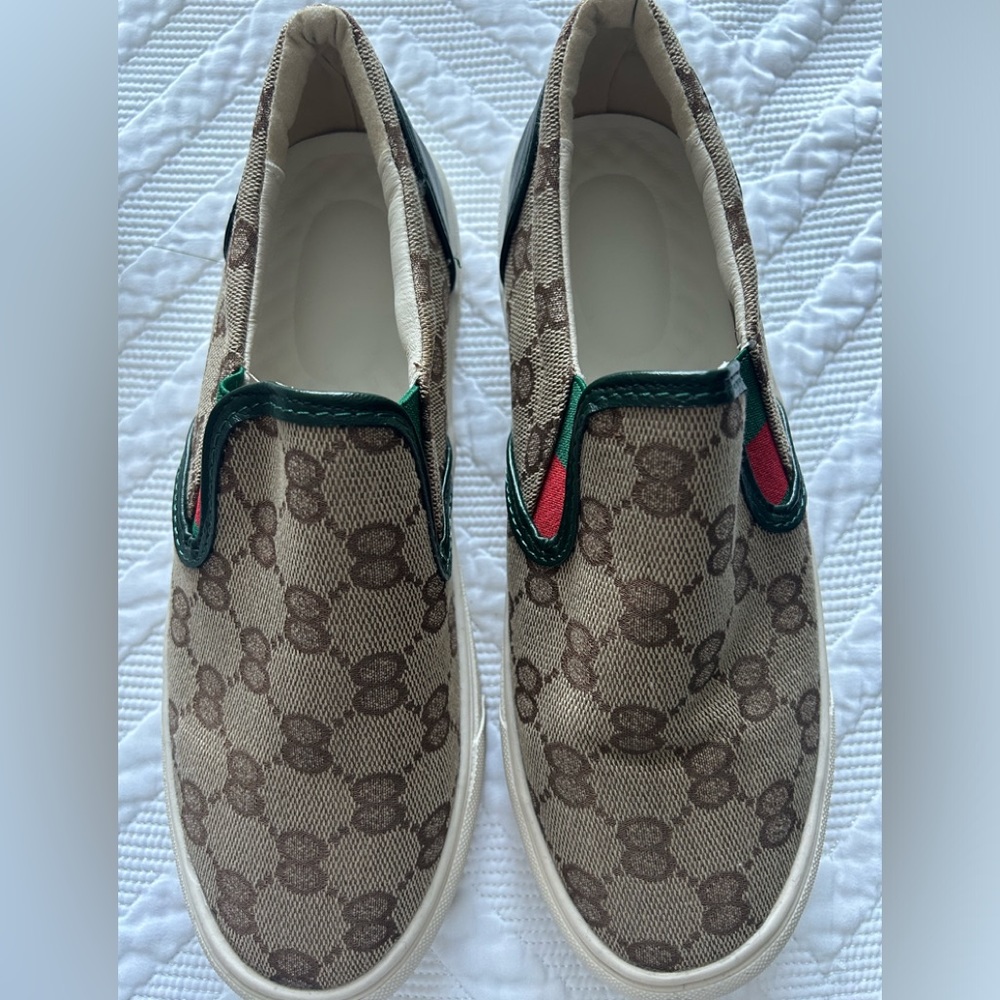 Sneakers , New with out tags , Slip ons, Sz 7. 1/2 Color-Tan
